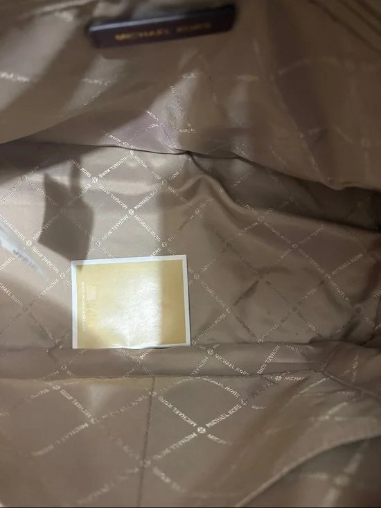 Michael Kors Deep Plum Saffiano Tote with Matching Wristlet - Picture 7 of 13